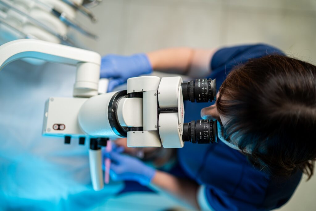 Leczenie kanałowe Opole endodoncja mikroskopowa